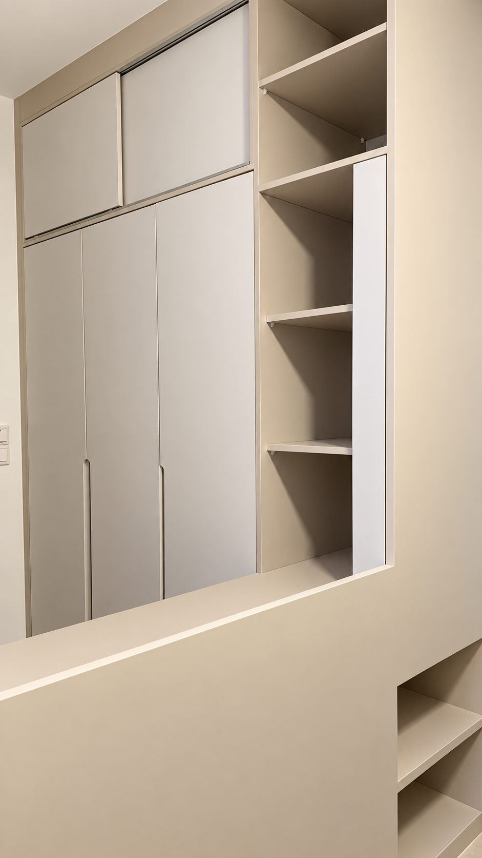 Bedroom: greige wardrobe + open shelves, close view