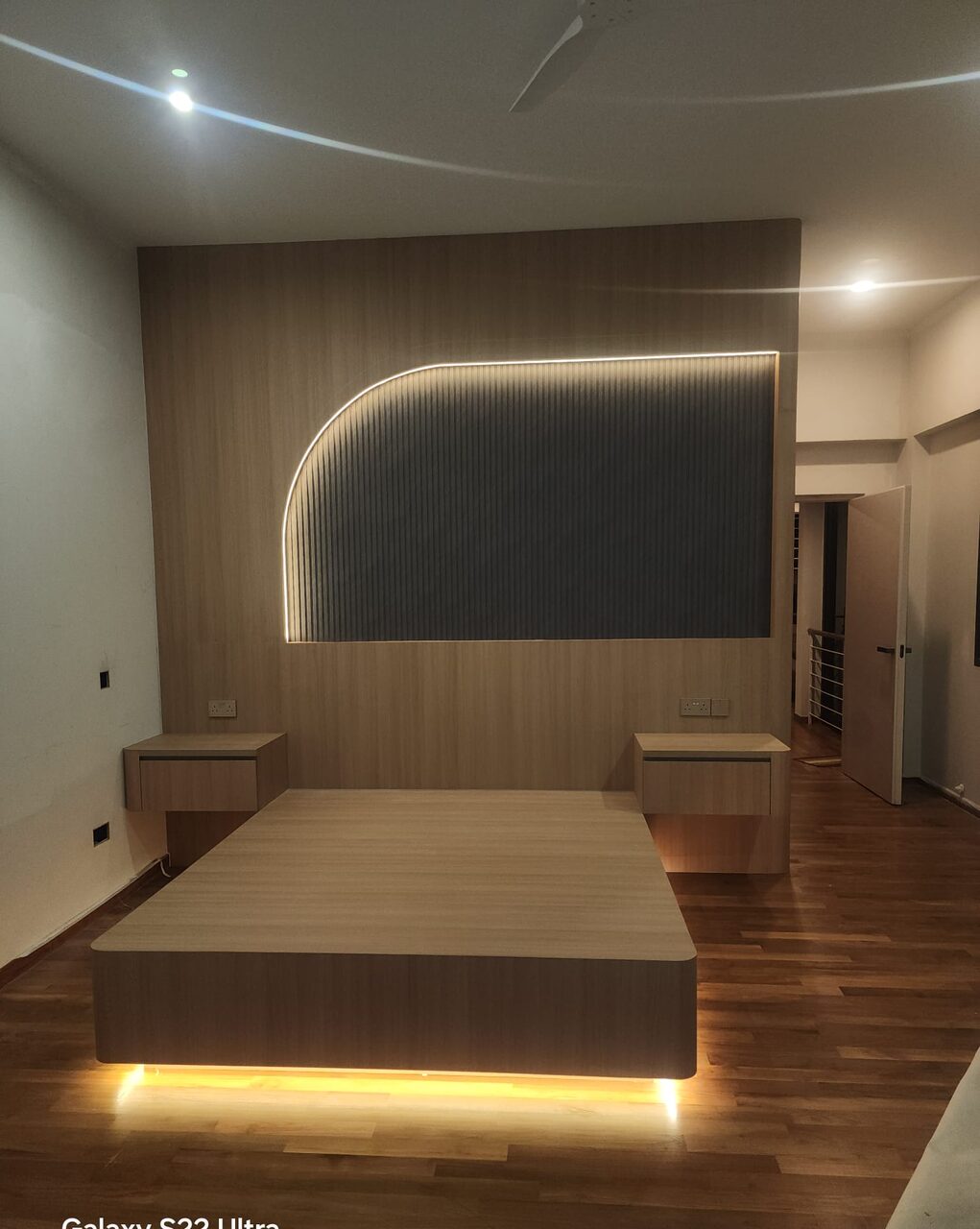 Seletar Hill oak master suite